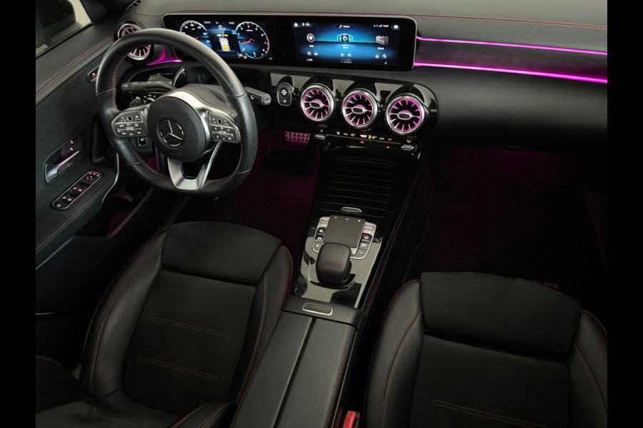 Mercedes-Benz CLA-Klasse 180 AMG Pano|Sfeer|Stoelverwarming|Lane|Cruise