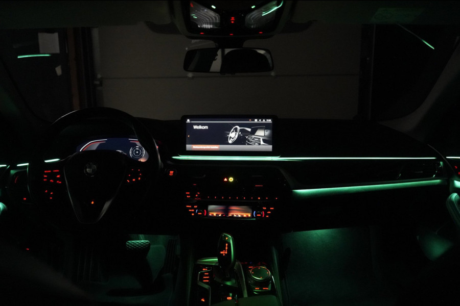 BMW 5 Serie 520d Business Edition Plus | PANO | STOELVENTILATIE | HEADS UP