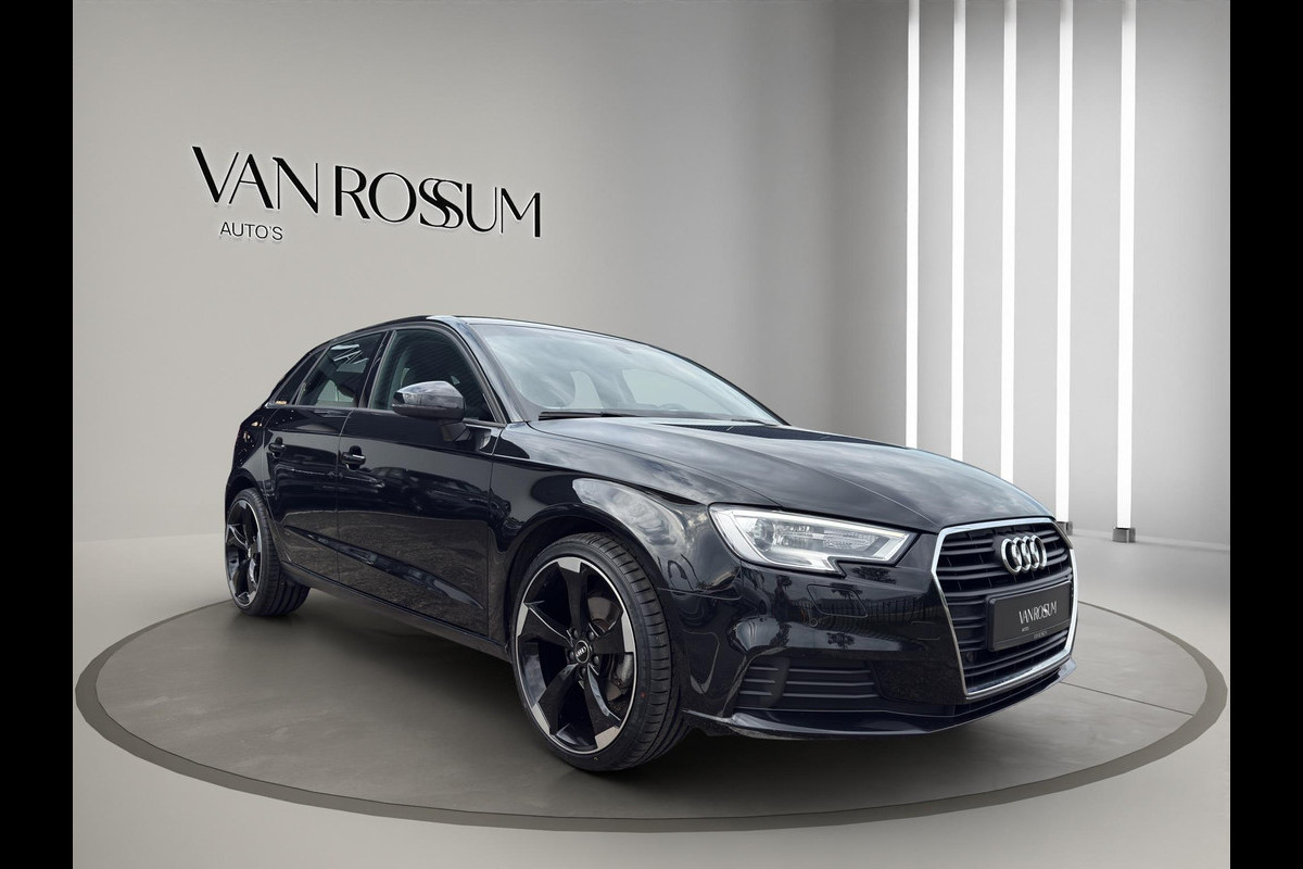 Audi A3 Sportback 30 TFSI | Navi | Airco (automatisch) | Parksenors V+A | 19" Velg | Cruise Control |