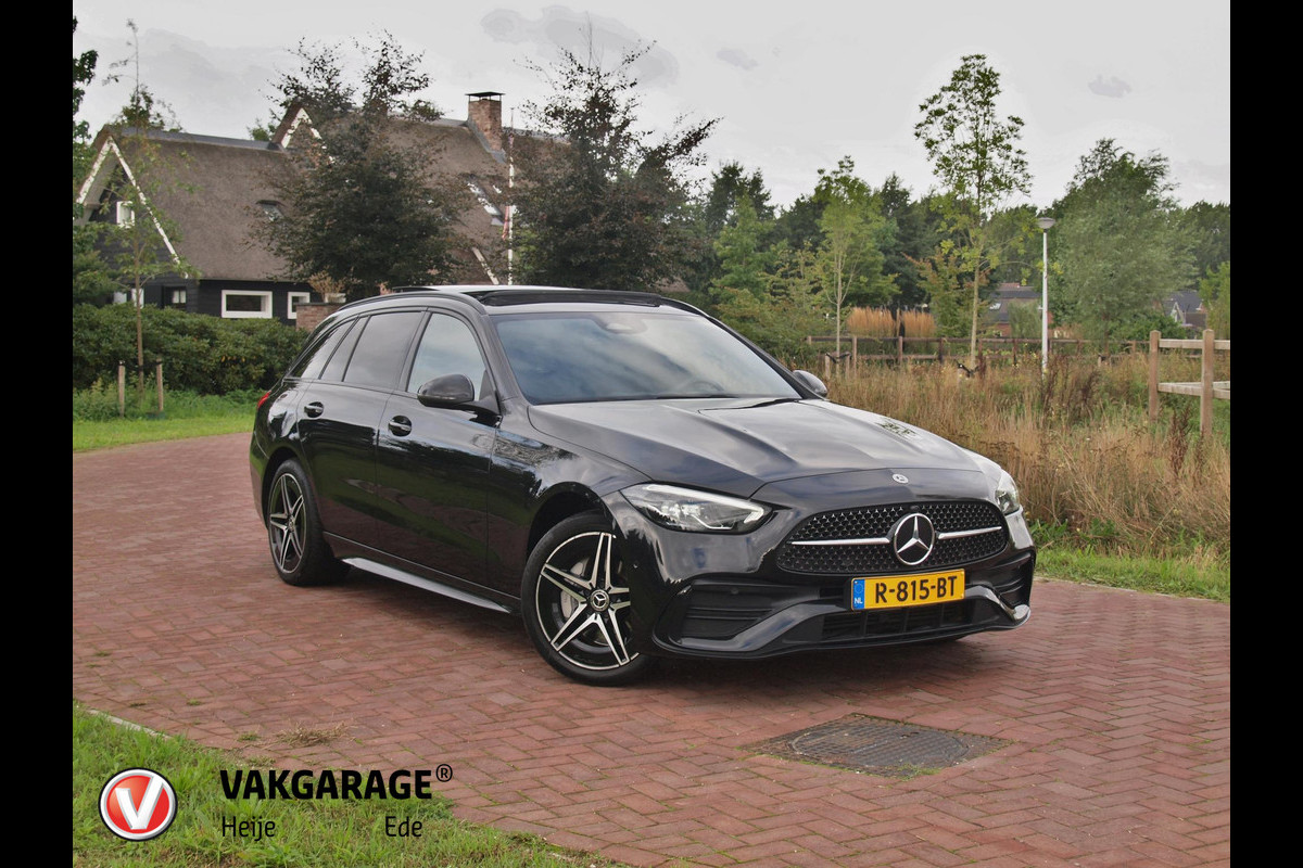Mercedes-Benz C-Klasse Estate 300 e AMG Line | Panoramadak | Camera | Sfeerverlichting | Burmester | NL-Auto |