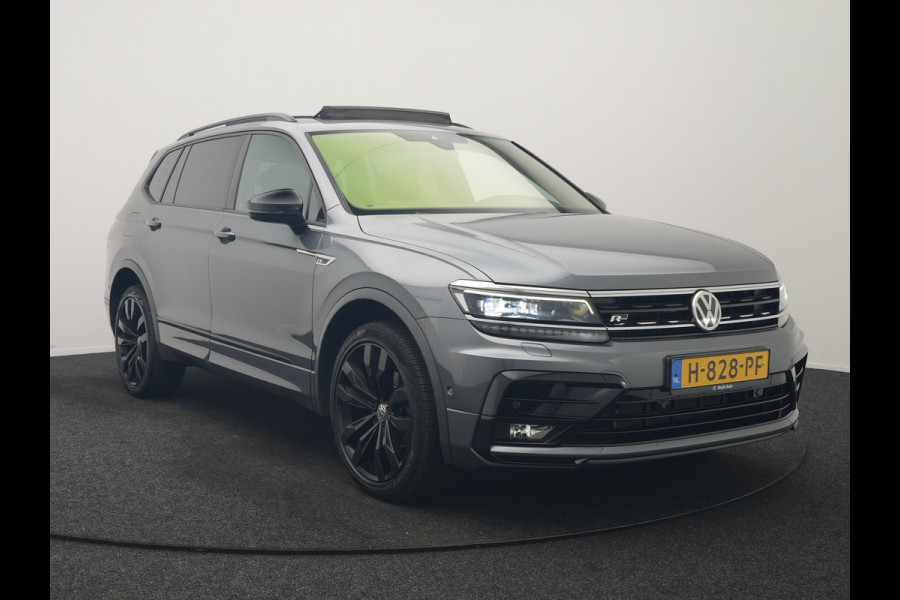 Volkswagen Tiguan Allspace 1.5 TSI Highline DSG R-Line 7 Persoons 150pk | Panodak | Adaptive Cruise | Camera | Alcantara Sportstoelen Massage & Verwarmd | Keyless | BLIS | Navigatie | Virtual | DAB | 20"L.M |
