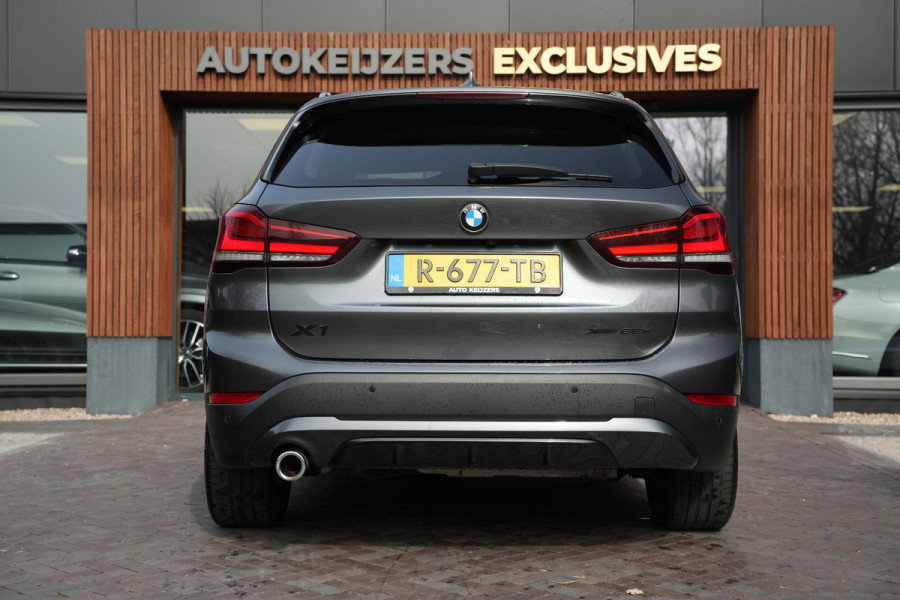 BMW X1 xDrive25e High Executive Panoramadak Adapt Cruise Headup Harman/Kardon Memory