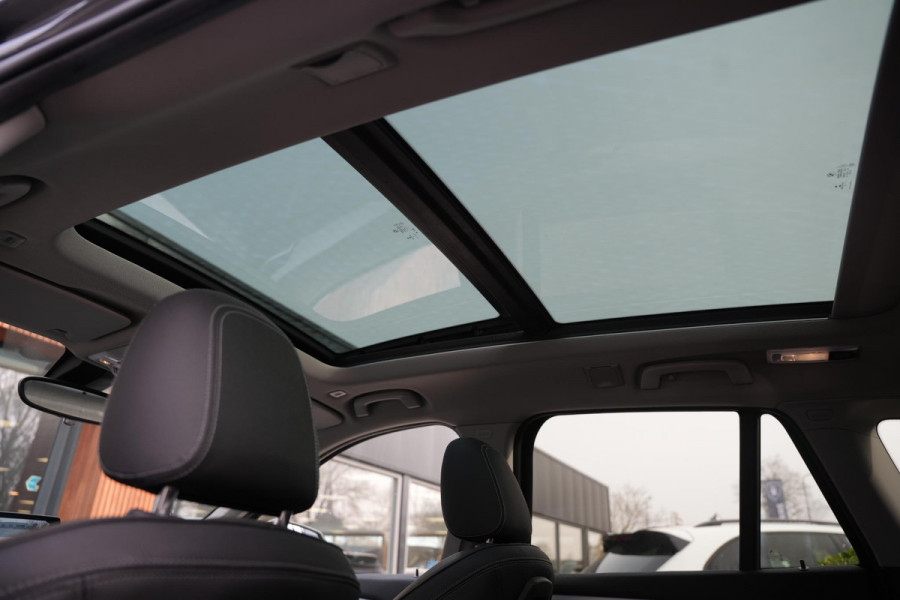 BMW X1 xDrive25e High Executive Panoramadak Adapt Cruise Headup Harman/Kardon Memory