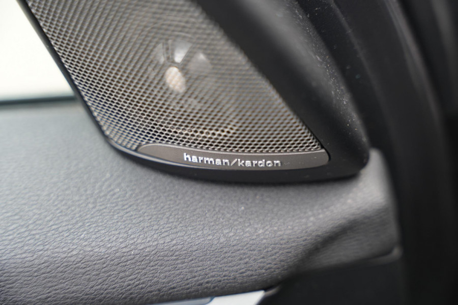 BMW X1 xDrive25e High Executive Panoramadak Adapt Cruise Headup Harman/Kardon Memory