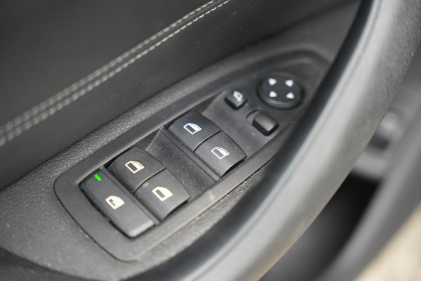 BMW X1 xDrive25e High Executive Panoramadak Adapt Cruise Headup Harman/Kardon Memory