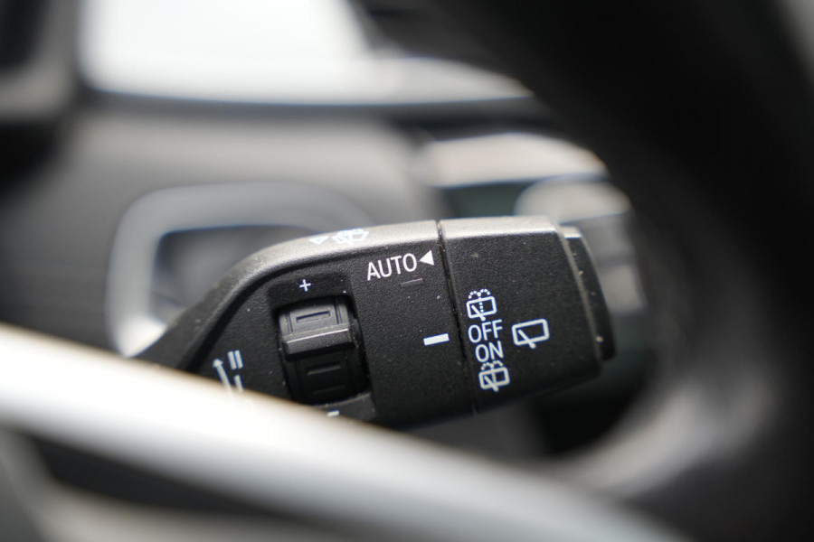BMW X1 xDrive25e High Executive Panoramadak Adapt Cruise Headup Harman/Kardon Memory