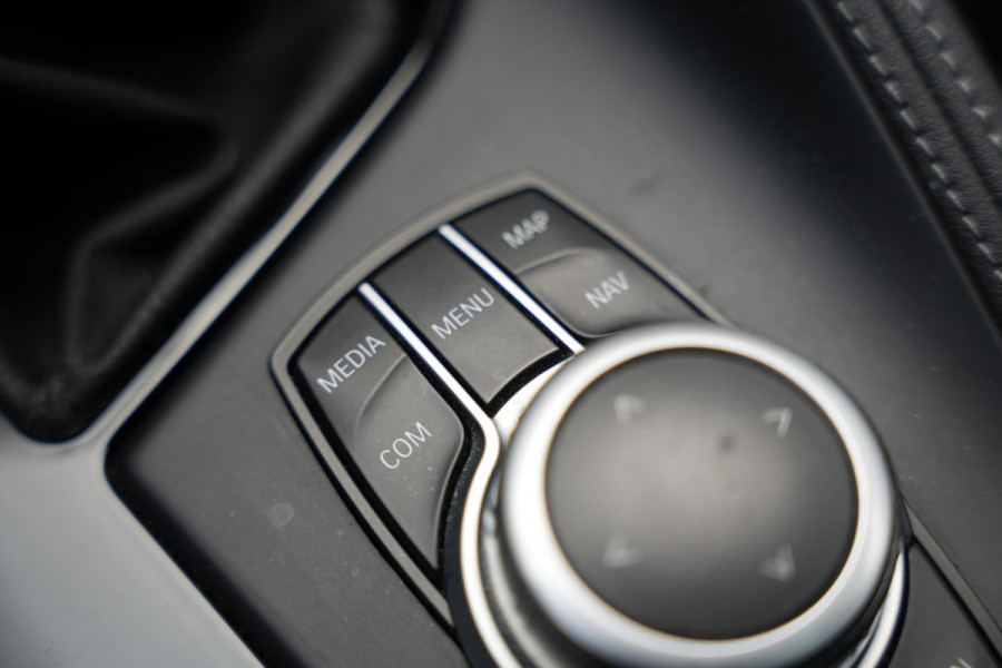 BMW X1 xDrive25e High Executive Panoramadak Adapt Cruise Headup Harman/Kardon Memory