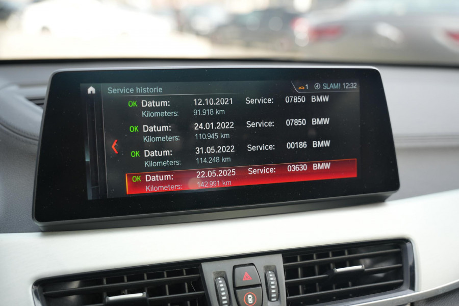 BMW X1 xDrive25e High Executive Panoramadak Adapt Cruise Headup Harman/Kardon Memory
