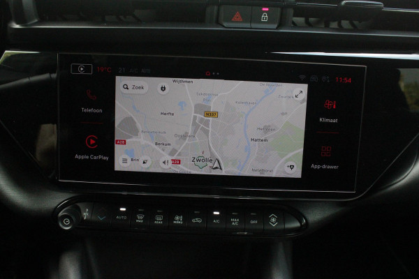 Alfa Romeo junior ELETTRICA SPECIALE 156PK 54 kWh | TECHNOLOGIE PAKKET (O.A. FULL LED ADAPTIVE MATRIX KOPLAMPEN/DODEHOEK DETECTIE/DRAADLOZE TELEFOONLADER/ACHTERUITRIJ CAMERA/PARKEERSENSOREN VOOR, ACHTER,ZIJKANT) | DRAADLOZE APPLE CARPLAY/ANDROID AUTO | CLIMATE CONTROL | ELEKTRISCH BEDIENBARE ACHTERKLEP | STOEL VERWARMING | ELEKTRISCH BEDIENBARE VOORSTOEL MET MASAGEFUNCTIE | VERKEERSBORDEN HERKENNING | ADAPTIVE CRUISE CONTROL | KEYLESS ENTRY/START |
