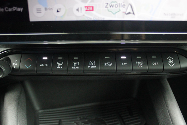 Alfa Romeo junior ELETTRICA SPECIALE 156PK 54 kWh | TECHNOLOGIE PAKKET (O.A. FULL LED ADAPTIVE MATRIX KOPLAMPEN/DODEHOEK DETECTIE/DRAADLOZE TELEFOONLADER/ACHTERUITRIJ CAMERA/PARKEERSENSOREN VOOR, ACHTER,ZIJKANT) | DRAADLOZE APPLE CARPLAY/ANDROID AUTO | CLIMATE CONTROL | ELEKTRISCH BEDIENBARE ACHTERKLEP | STOEL VERWARMING | ELEKTRISCH BEDIENBARE VOORSTOEL MET MASAGEFUNCTIE | VERKEERSBORDEN HERKENNING | ADAPTIVE CRUISE CONTROL | KEYLESS ENTRY/START |