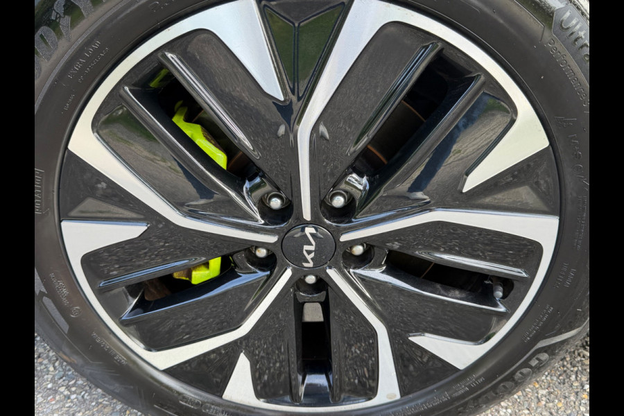 Kia Ev6 GT-Line 77.4 kWh, mat grijs, panoramadak, trekhaak, rondom zicht camera,warmtepomp,1 e eigenaar, NL auto met nap