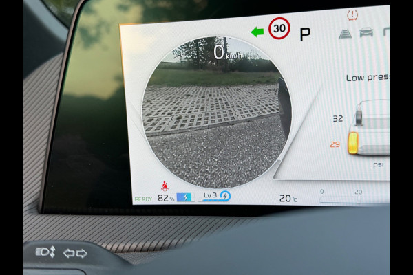 Kia Ev6 GT-Line 77.4 kWh, mat grijs, panoramadak, trekhaak, rondom zicht camera,warmtepomp,1 e eigenaar, NL auto met nap