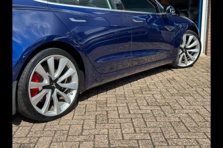 Tesla Model 3 Performance AWD 75 kWh 2019 AUT NAVI BTW NAP!