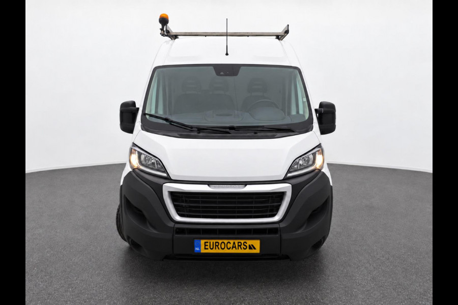 Peugeot Boxer 2.2 BlueHDi 165PK Premium L2H2 Trekhaak Navigatie Camera Airco Bluetooth Cruise Control  Bumperopstap Achter Dakladder Parkeersensoren Lane Warning Departure