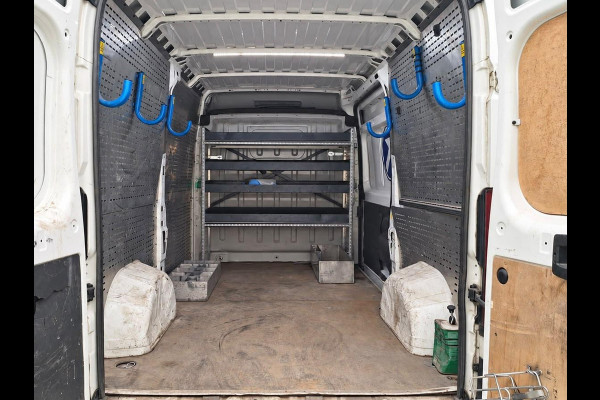 Peugeot Boxer 2.2 BlueHDi 165PK Premium L2H2 Trekhaak Navigatie Camera Airco Bluetooth Cruise Control  Bumperopstap Achter Dakladder Parkeersensoren Lane Warning Departure