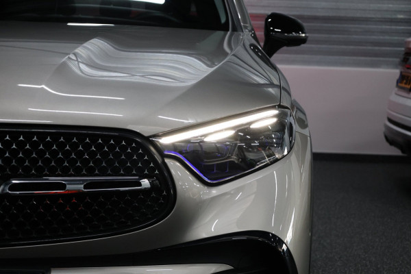 Mercedes-Benz GLC 300e 4MATIC AMG Line HIGHBEAM/VIRTUAL/SFEER/PANO/ALCANTARA+S.VERWARMING/20" LMV/360/ACC/12 MND GARANTIE!