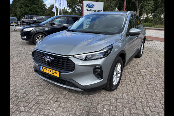 Ford Kuga 2.5 PHEV Titanium | Nieuw model | Wegklapbare trekhaak | Camera | Navigatie | Cruise control | 2.100 kg trekgewicht