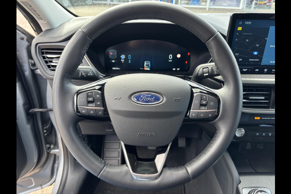 Ford Kuga 2.5 PHEV Titanium | Nieuw model | Wegklapbare trekhaak | Camera | Navigatie | Cruise control | 2.100 kg trekgewicht