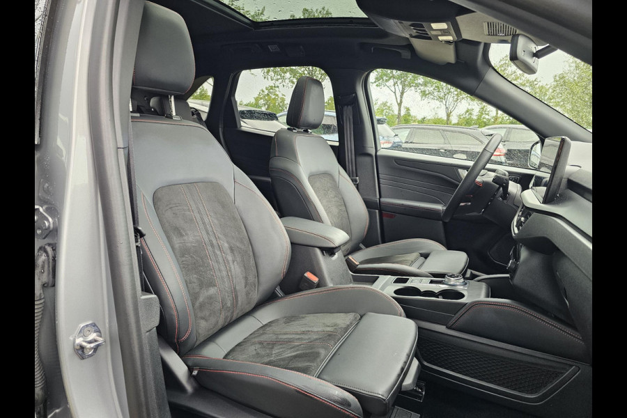 Ford Kuga 2.5 PHEV ST-Line X | Panoramadak | Wegklapbare trekhaak | Head up Display | AGR-stoelen | Bang&Olufsen | Elektrische achterklep