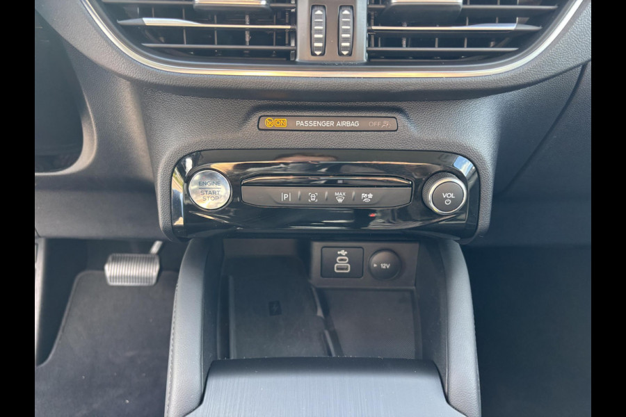 Ford Kuga 2.5 PHEV Titanium 243pk | Nieuw model | Wegklapbare Trekhaak | Achteruitrijcamera | Cruise control | Navigatie | 2.100kg geremd trekgewicht