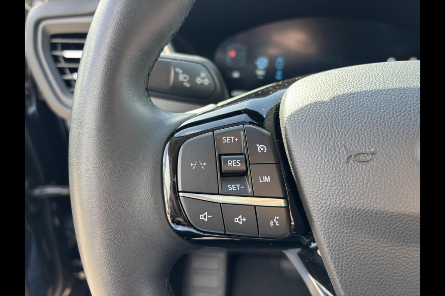 Ford Kuga 2.5 PHEV Titanium 243pk | Nieuw model | Wegklapbare Trekhaak | Achteruitrijcamera | Cruise control | Navigatie | 2.100kg geremd trekgewicht
