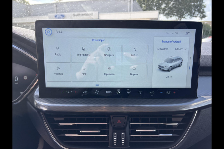 Ford Kuga 2.5 PHEV Titanium 243pk | Nieuw model | Wegklapbare Trekhaak | Achteruitrijcamera | Cruise control | Navigatie | 2.100kg geremd trekgewicht