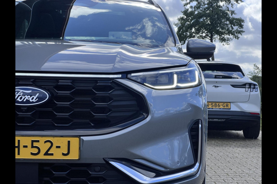 Ford Kuga 2.5 PHEV ST-Line X | Panoramadak | Wegklapbare trekhaak | Driver Assistance Pack | Winterpack |  19 inch Lichtmetaal | AGR-stoelen | Bang&Olufsen | Elektrische achterklep | 2.100kg Trekgewicht