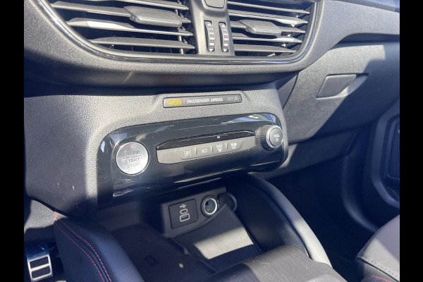 Ford Kuga 2.5 PHEV ST-Line X | Panoramadak | Wegklapbare trekhaak | Driver Assistance Pack | Winterpack |  19 inch Lichtmetaal | AGR-stoelen | Bang&Olufsen | Elektrische achterklep | 2.100kg Trekgewicht