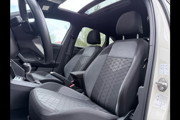 Volkswagen Taigo 1.5 TSI R-Line Pano/AppleCar/Xenon