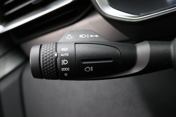 Lynk & Co 01 1.5 Plug-in Hybrid 360° Camera, Panoramadak, Apple Carplay, ACC, Keyless, LED, 20''