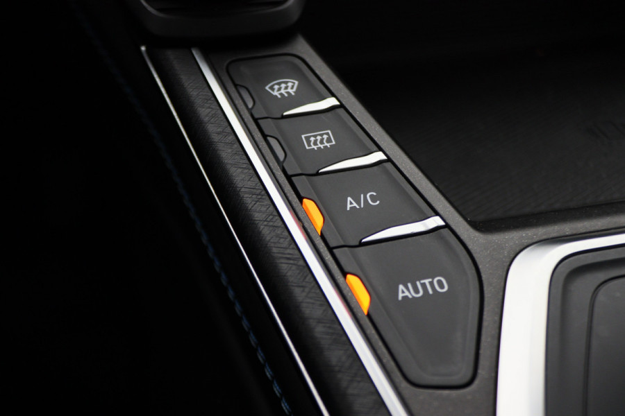 Lynk & Co 01 1.5 Plug-in Hybrid 360° Camera, Panoramadak, Apple Carplay, ACC, Keyless, LED, 20''