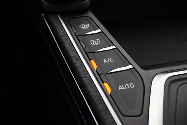 Lynk & Co 01 1.5 Plug-in Hybrid 360° Camera, Panoramadak, Apple Carplay, ACC, Keyless, LED, 20''