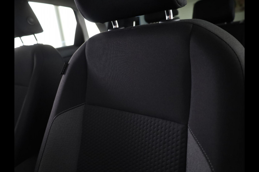 Volkswagen Polo 1.0 TSI Life Edition 95 pk | Verlengde garantie | Navigatie via App | Parkeersensoren achter | Achteruitrijcamera | Adaptieve cruise control |