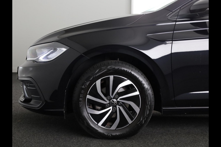 Volkswagen Polo 1.0 TSI Life Edition 95 pk | Verlengde garantie | Navigatie via App | Parkeersensoren achter | Achteruitrijcamera | Adaptieve cruise control |