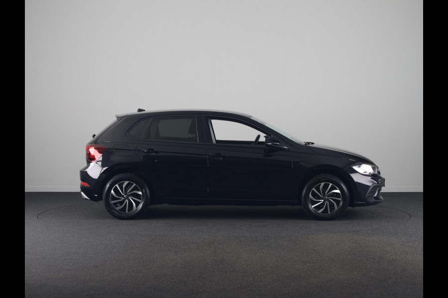 Volkswagen Polo 1.0 TSI Life Edition 95 pk | Verlengde garantie | Navigatie via App | Parkeersensoren achter | Achteruitrijcamera | Adaptieve cruise control |