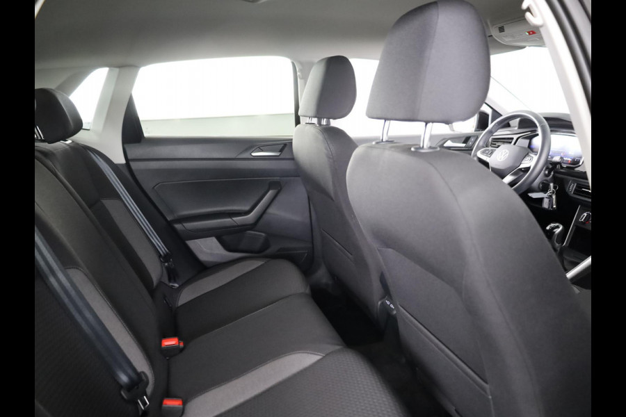 Volkswagen Polo 1.0 TSI Life Edition 95 pk | Verlengde garantie | Navigatie via App | Parkeersensoren achter | Achteruitrijcamera | Adaptieve cruise control |