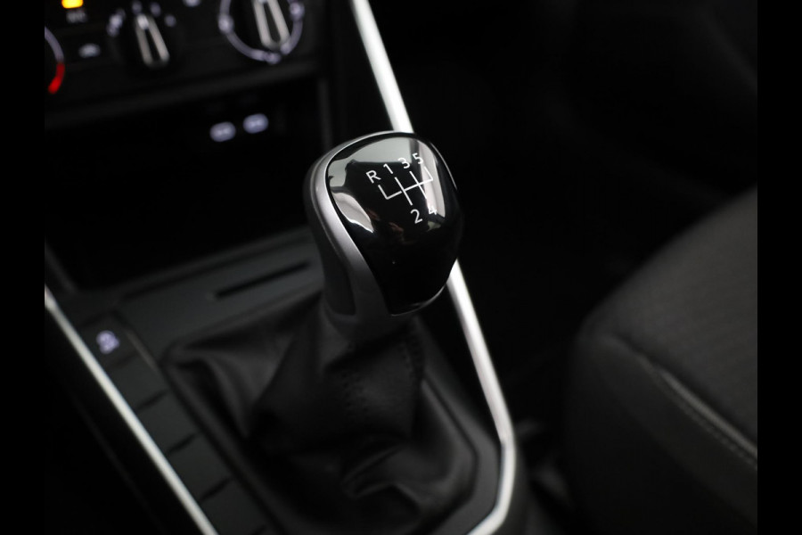 Volkswagen Polo 1.0 TSI Life Edition 95 pk | Verlengde garantie | Navigatie via App | Parkeersensoren achter | Achteruitrijcamera | Adaptieve cruise control |