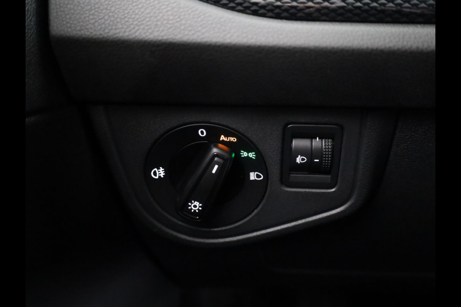 Volkswagen Polo 1.0 TSI Life Edition 95 pk | Verlengde garantie | Navigatie via App | Parkeersensoren achter | Achteruitrijcamera | Adaptieve cruise control |