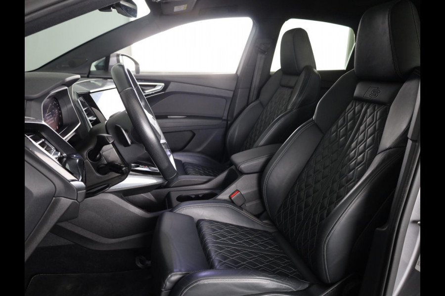 Audi Q4 Sportback e-tron 40 S edition 77 kWh 204 pk | Navigatie | Warmtepomp | Panoramadak | Parkeersensoren | Achteruitrijcamera | Lederen bekleding | Lichtmetalen velgen 21" | SONOS soundsystem | S-Line |