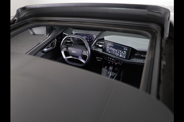 Audi Q4 Sportback e-tron 40 S edition 77 kWh 204 pk | Navigatie | Warmtepomp | Panoramadak | Parkeersensoren | Achteruitrijcamera | Lederen bekleding | Lichtmetalen velgen 21" | SONOS soundsystem | S-Line |