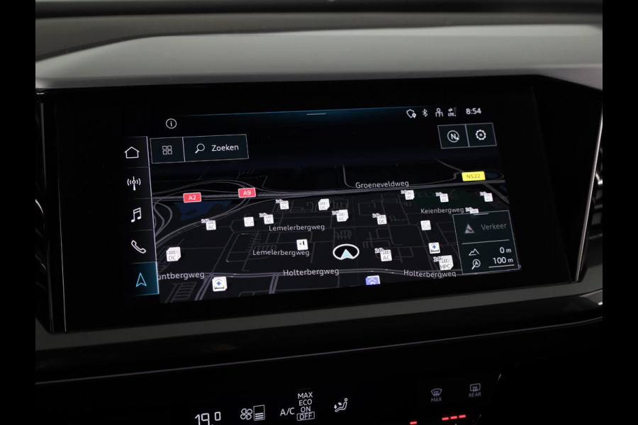 Audi Q4 Sportback e-tron 40 S edition 77 kWh 204 pk | Navigatie | Warmtepomp | Panoramadak | Parkeersensoren | Achteruitrijcamera | Lederen bekleding | Lichtmetalen velgen 21" | SONOS soundsystem | S-Line |
