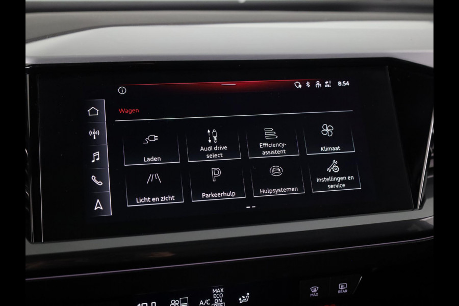 Audi Q4 Sportback e-tron 40 S edition 77 kWh 204 pk | Navigatie | Warmtepomp | Panoramadak | Parkeersensoren | Achteruitrijcamera | Lederen bekleding | Lichtmetalen velgen 21" | SONOS soundsystem | S-Line |