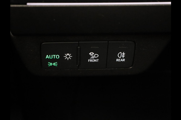 Audi Q4 Sportback e-tron 40 S edition 77 kWh 204 pk | Navigatie | Warmtepomp | Panoramadak | Parkeersensoren | Achteruitrijcamera | Lederen bekleding | Lichtmetalen velgen 21" | SONOS soundsystem | S-Line |