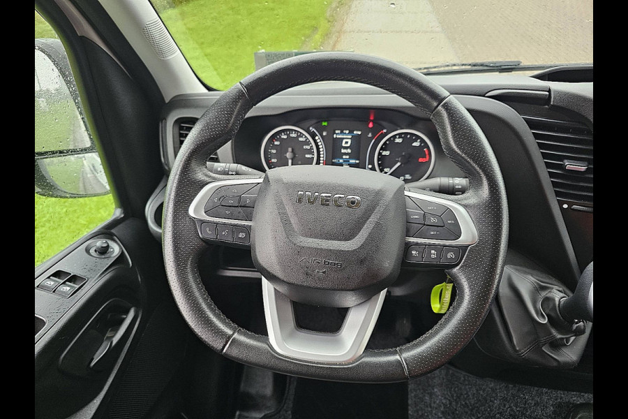 Iveco Daily 35S18HV 3.0L 410 L4H2 Cruise control, Airco, Navi, Camera, Led, Climate Control