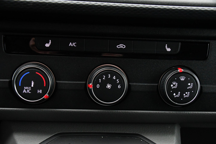 Volkswagen Transporter 2.0 TDI L2H1 30 PB Edition Highline Adaptieve Cruise, LED, Sensoren, Carplay, 150PK, Automaat, LED, Standkachel, NAVI, UNIEK!
