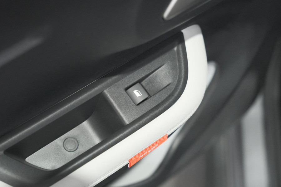 Citroën ë-C3 Max 113pk 44 kWh | 96,0% SOH | 11 KW Lader | Camera | Apple Carplay | Parkeersensoren