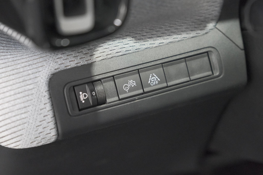 Citroën ë-C3 Max 113pk 44 kWh | 96,0% SOH | 11 KW Lader | Camera | Apple Carplay | Parkeersensoren