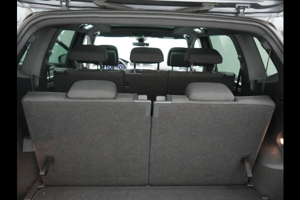 Volkswagen Tiguan Allspace 1.5 TSI Highline DSG R-Line 7 Persoons 150pk | Panodak | Adaptive Cruise | Camera | Alcantara Sportstoelen Massage & Verwarmd | Keyless | BLIS | Navigatie | Virtual | DAB | 20"L.M |