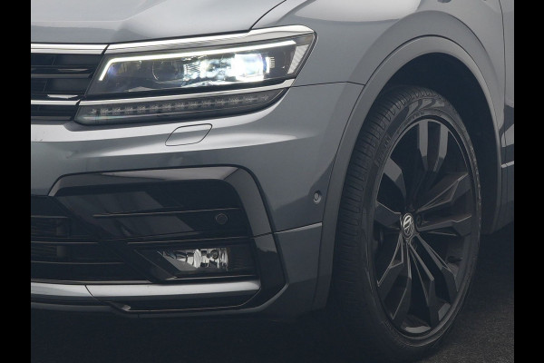 Volkswagen Tiguan Allspace 1.5 TSI Highline DSG R-Line 7 Persoons 150pk | Panodak | Adaptive Cruise | Camera | Alcantara Sportstoelen Massage & Verwarmd | Keyless | BLIS | Navigatie | Virtual | DAB | 20"L.M |