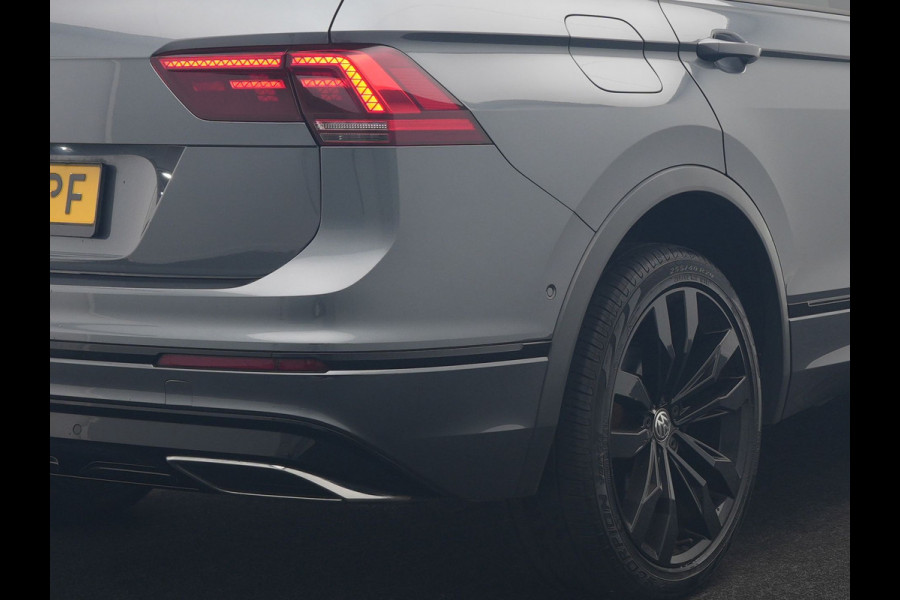 Volkswagen Tiguan Allspace 1.5 TSI Highline DSG R-Line 7 Persoons 150pk | Panodak | Adaptive Cruise | Camera | Alcantara Sportstoelen Massage & Verwarmd | Keyless | BLIS | Navigatie | Virtual | DAB | 20"L.M |